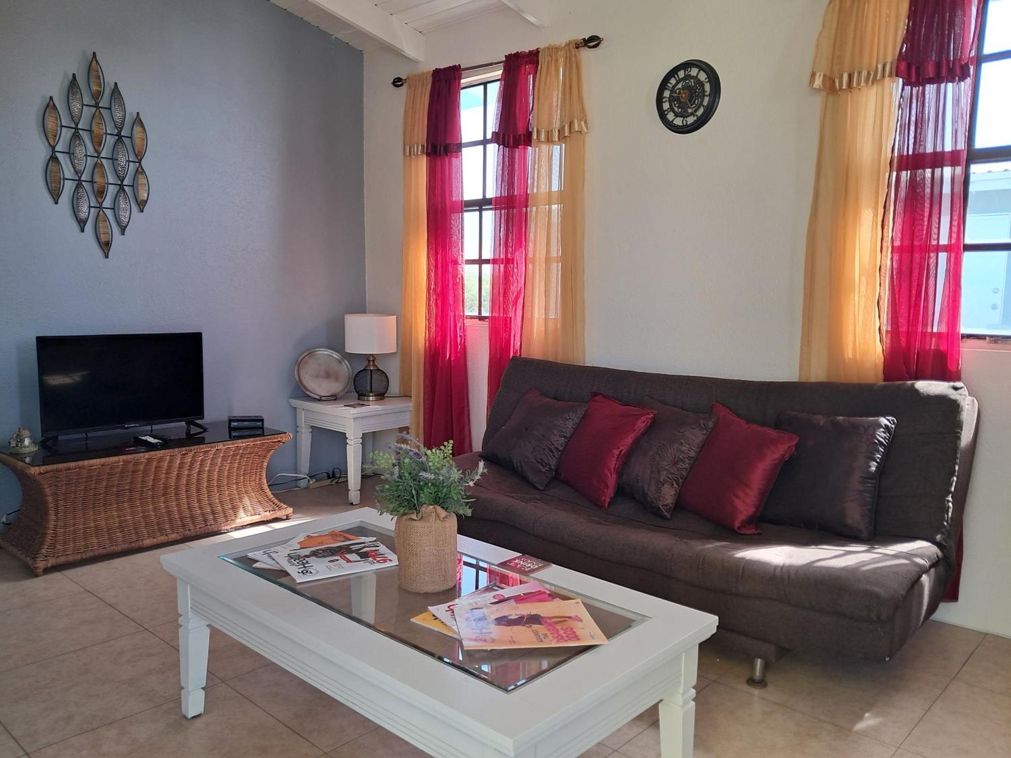 Michand Guest Apartments- Cozy One Or Two Bedroom- 5 Walk Minutes From Airport 10 Mins Drive To Oistins Or Beach Christ Church Exteriör bild